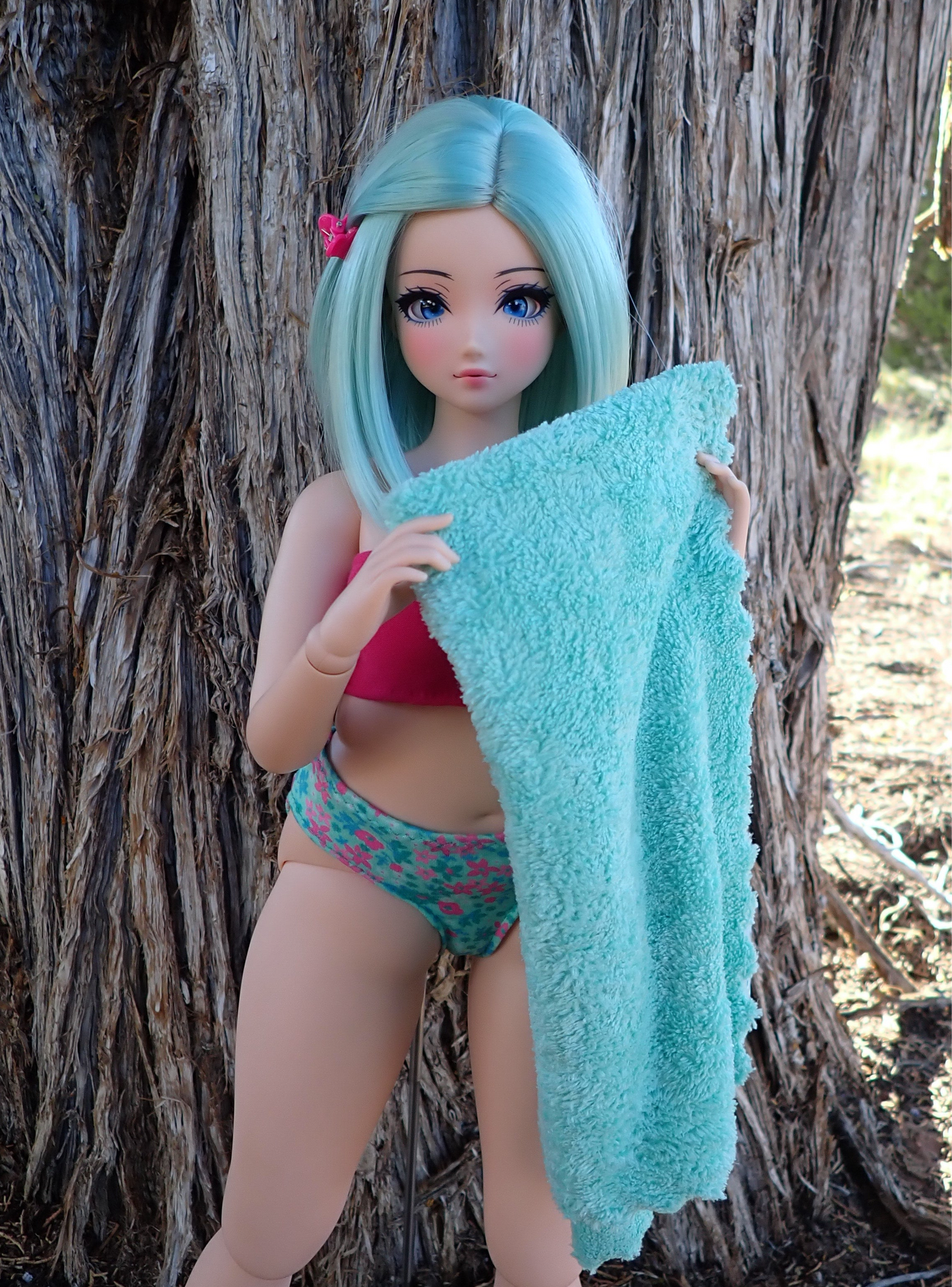 Smart doll beach bag sunscreen and towel light blue color shift basket weave