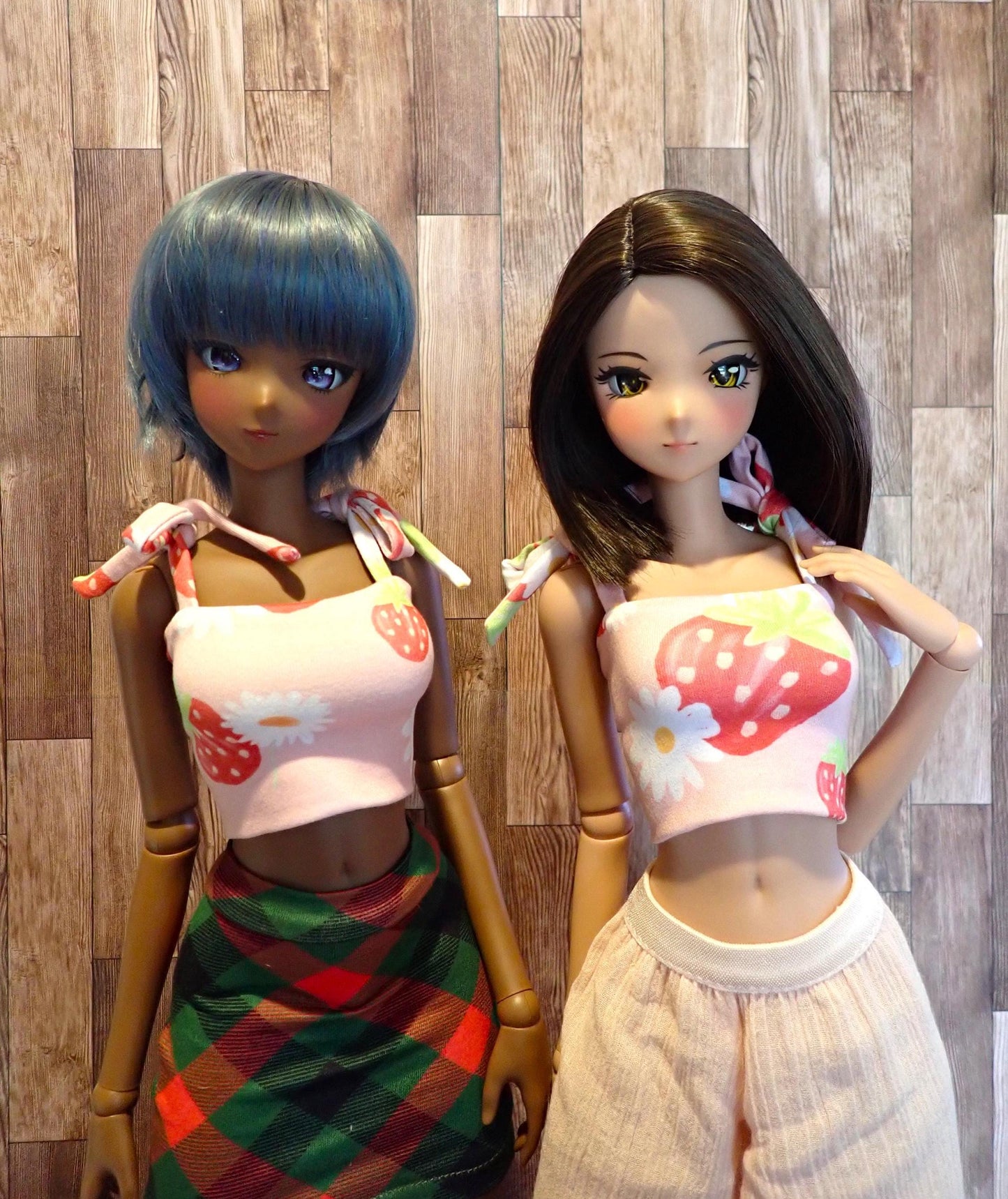 Smart doll Classic Tie strap top pink strawberries and flowers