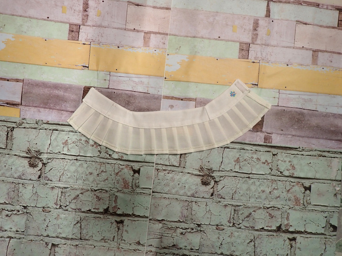 Smart doll Pleated Mini Skirt Off-white (Classic)