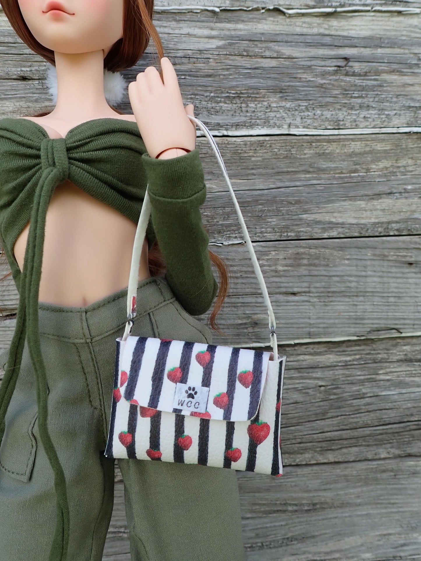 Smart doll strawberry chocolate stripe shoulder bag purse