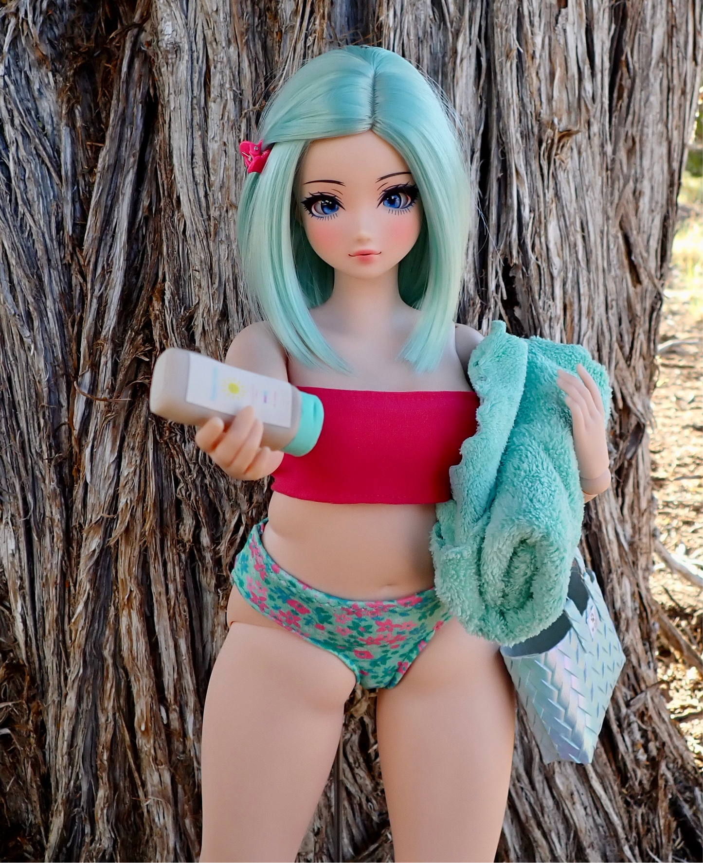 Smart doll beach bag sunscreen and towel light blue color shift basket weave