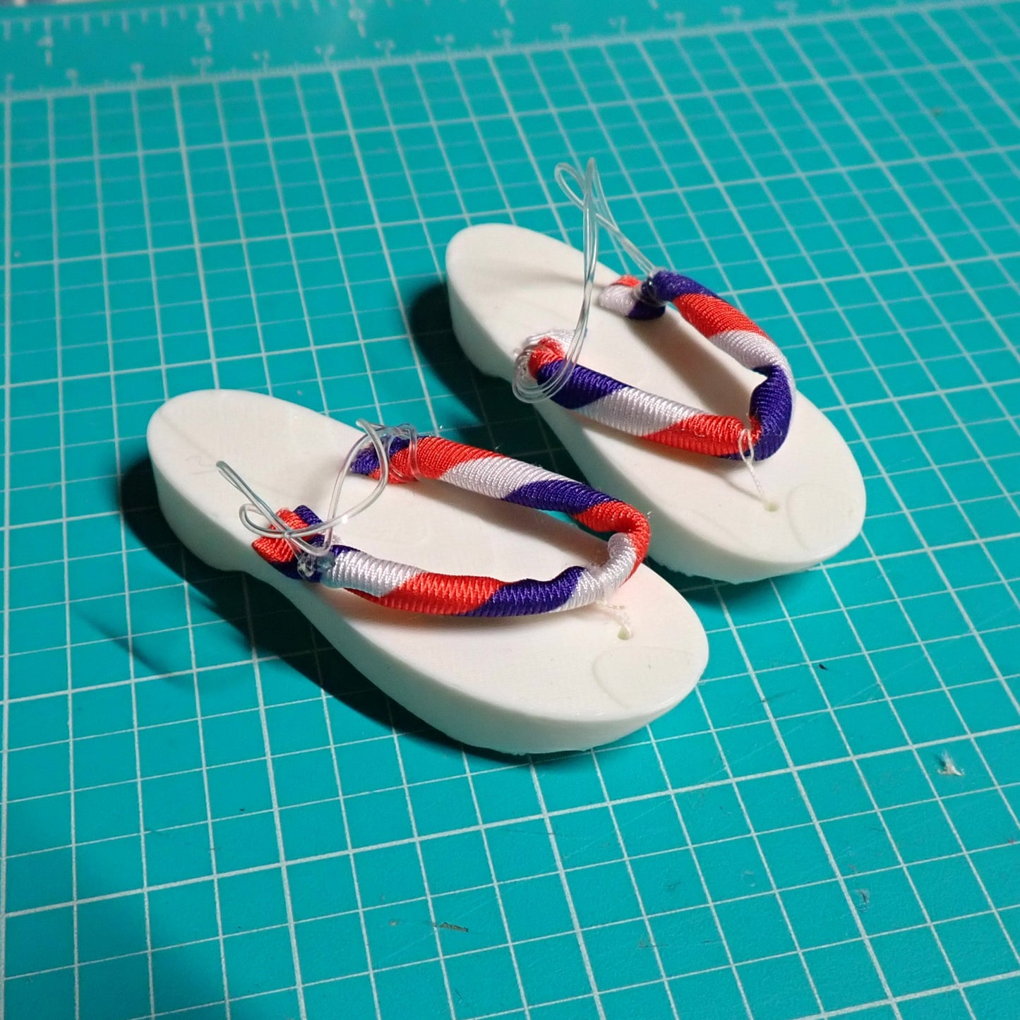 Smart doll girls kimono sandals red, white, and blue