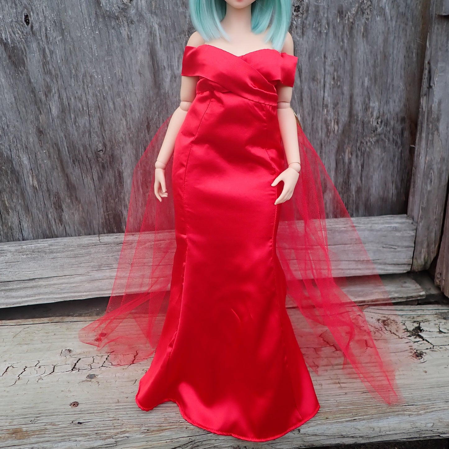 Smart doll PEAR red satin gown Christmas with gold bow and tulle train