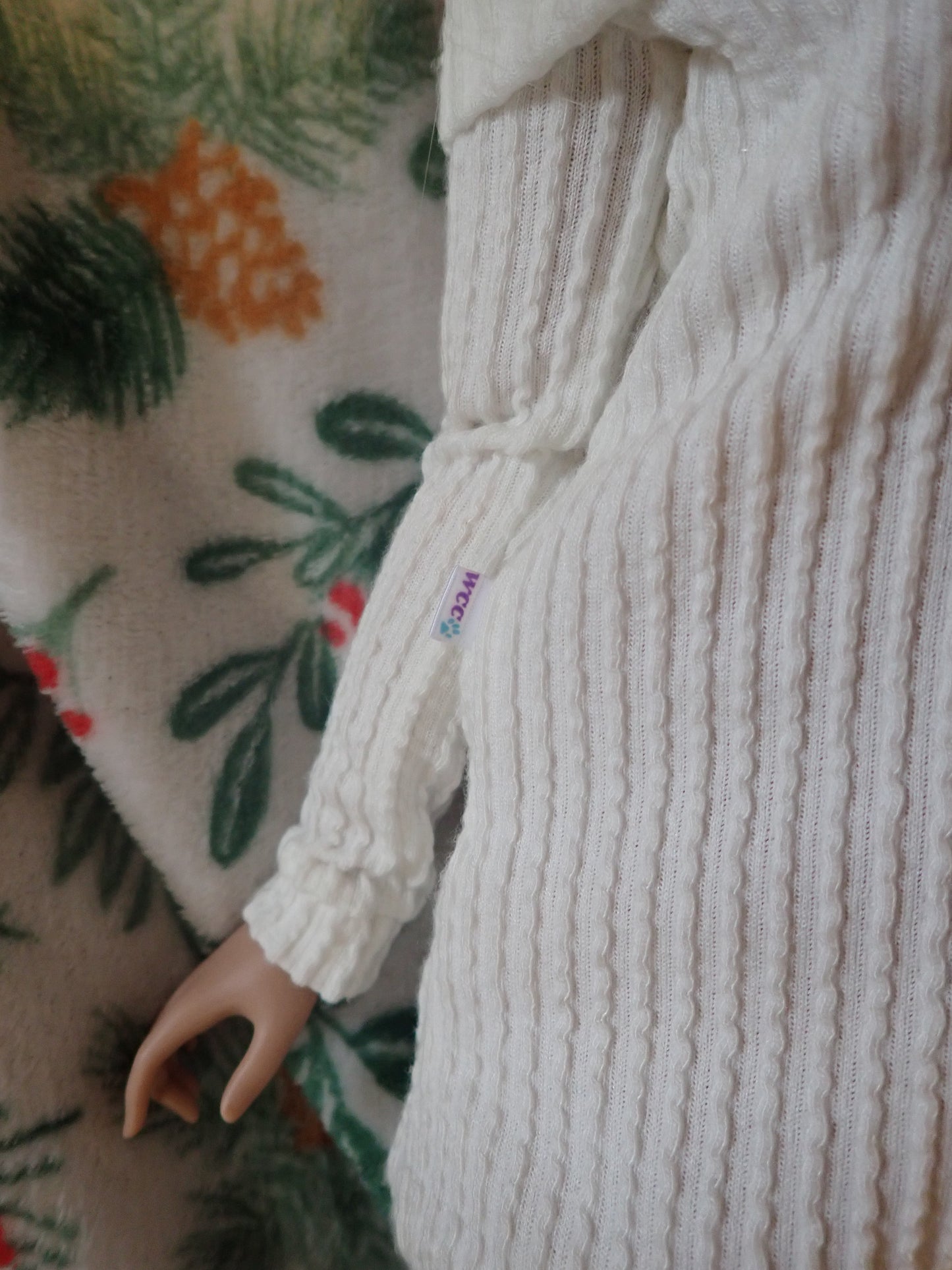 Smart doll PEAR sweater dress and socks set off white ribbed knit